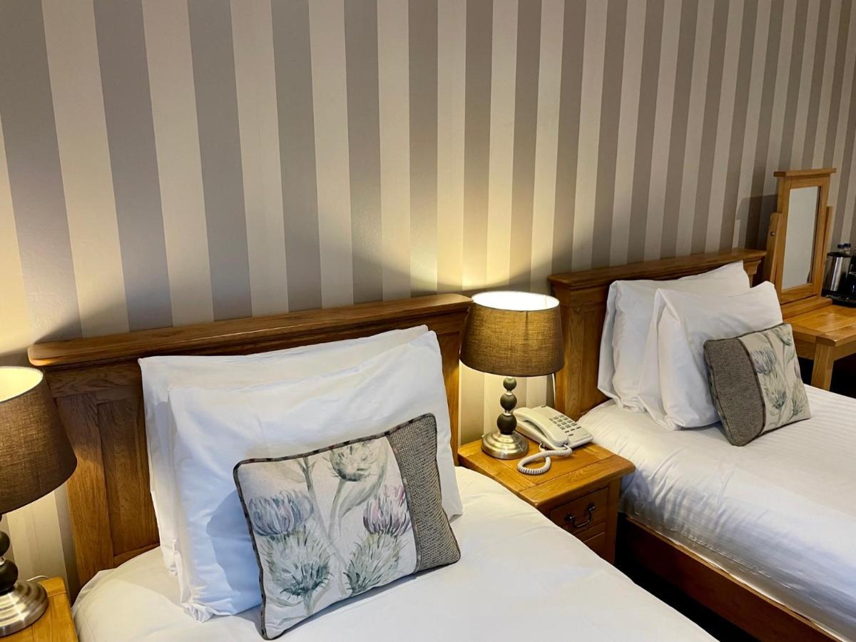 Glen Clova Hotel & Luxury Lodges Millton of Clova エクステリア 写真