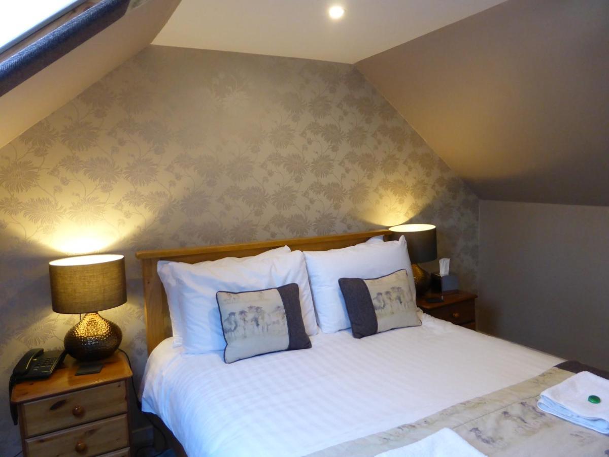 Glen Clova Hotel & Luxury Lodges Millton of Clova エクステリア 写真