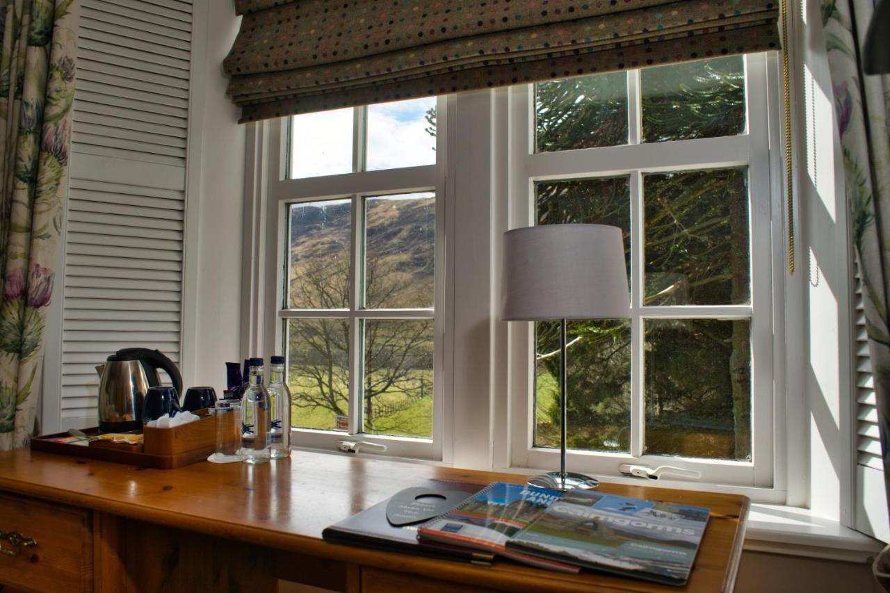 Glen Clova Hotel & Luxury Lodges Millton of Clova エクステリア 写真