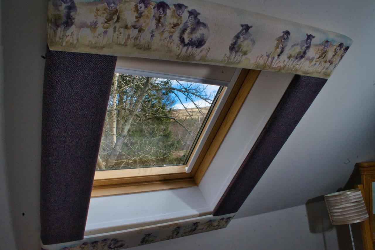 Glen Clova Hotel & Luxury Lodges Millton of Clova エクステリア 写真